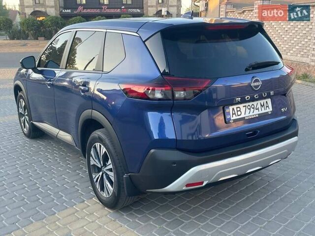 Синий Ниссан Rogue, объемом двигателя 1.5 л и пробегом 85 тыс. км за 22700 $, фото 4 на Automoto.ua
