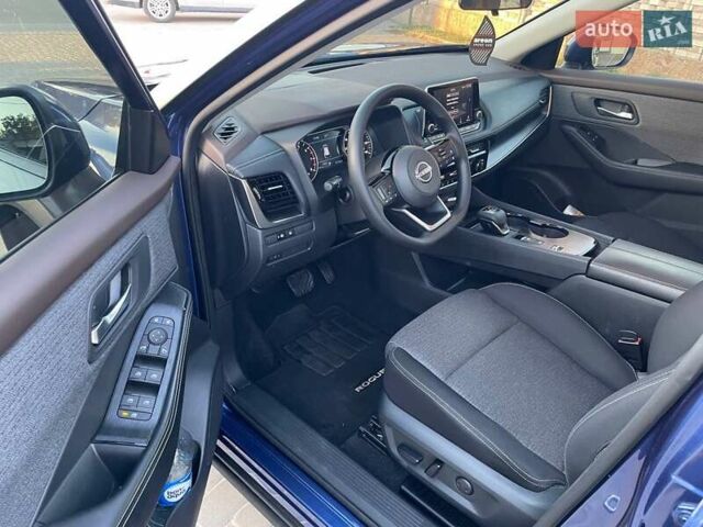 Синий Ниссан Rogue, объемом двигателя 1.5 л и пробегом 85 тыс. км за 22700 $, фото 8 на Automoto.ua