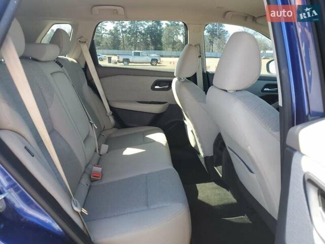 Синий Ниссан Rogue, объемом двигателя 1.5 л и пробегом 57 тыс. км за 5400 $, фото 10 на Automoto.ua