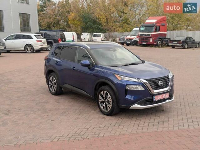 Синий Ниссан Rogue, объемом двигателя 1.5 л и пробегом 52 тыс. км за 22500 $, фото 2 на Automoto.ua