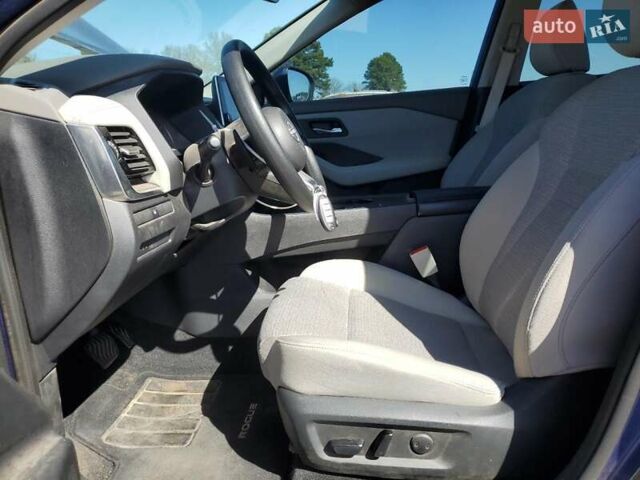 Синий Ниссан Rogue, объемом двигателя 1.5 л и пробегом 57 тыс. км за 5400 $, фото 6 на Automoto.ua