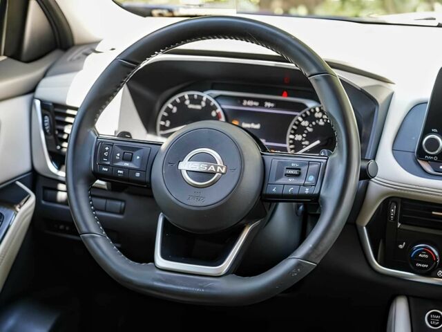 Синий Ниссан Rogue, объемом двигателя 1.5 л и пробегом 23 тыс. км за 6300 $, фото 7 на Automoto.ua