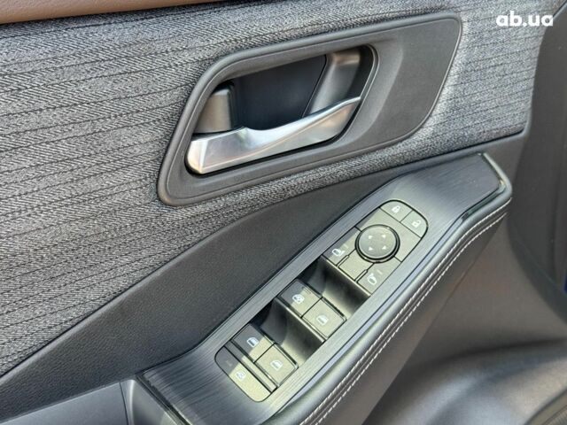 Синій Ніссан Rogue, об'ємом двигуна 1.5 л та пробігом 22 тис. км за 26490 $, фото 19 на Automoto.ua