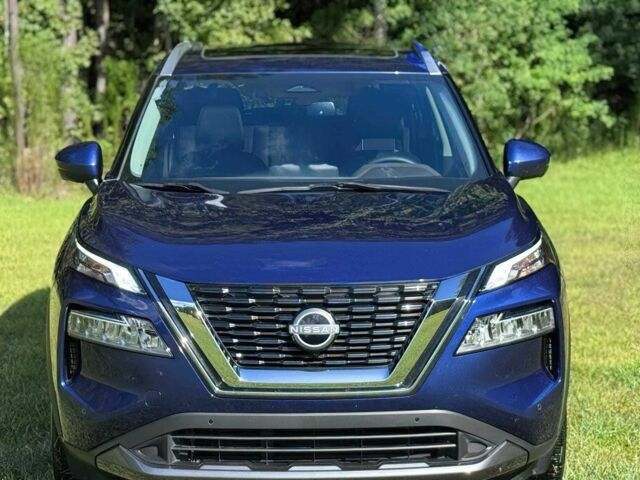 Синий Ниссан Rogue, объемом двигателя 1.5 л и пробегом 15 тыс. км за 7000 $, фото 1 на Automoto.ua