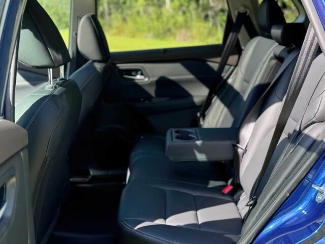 Синий Ниссан Rogue, объемом двигателя 1.5 л и пробегом 15 тыс. км за 7000 $, фото 12 на Automoto.ua