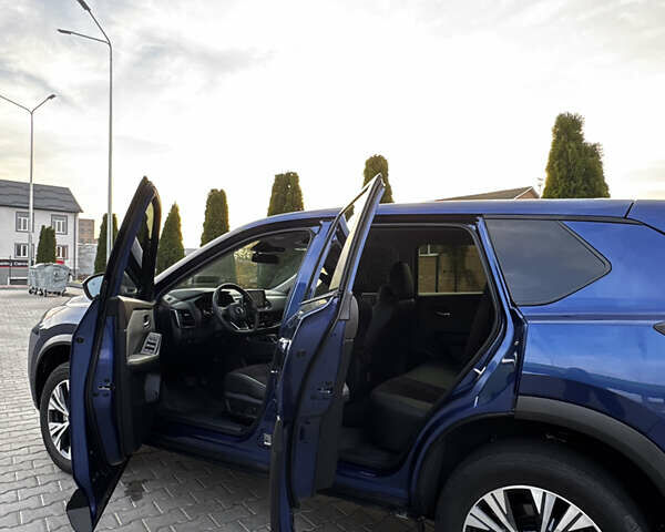 Синий Ниссан Rogue, объемом двигателя 1.5 л и пробегом 25 тыс. км за 22000 $, фото 4 на Automoto.ua