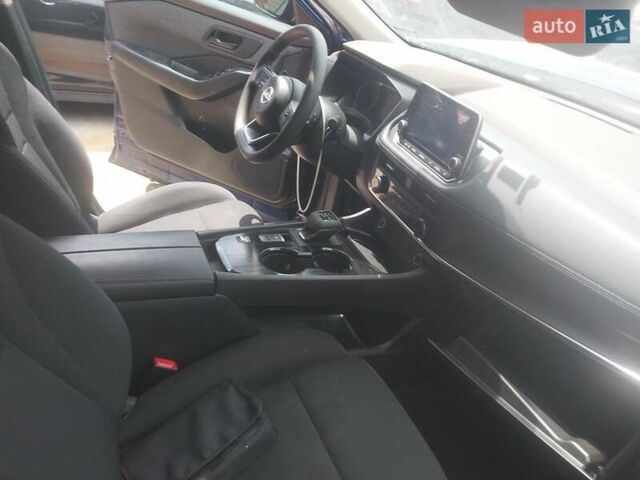 Синий Ниссан Rogue, объемом двигателя 1.5 л и пробегом 56 тыс. км за 15500 $, фото 3 на Automoto.ua