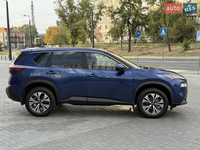 Синий Ниссан Rogue, объемом двигателя 1.5 л и пробегом 31 тыс. км за 23999 $, фото 4 на Automoto.ua
