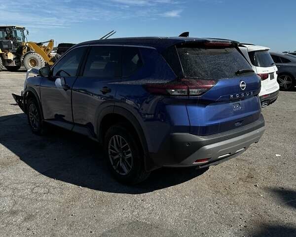 Синий Ниссан Rogue, объемом двигателя 1.5 л и пробегом 56 тыс. км за 15500 $, фото 7 на Automoto.ua