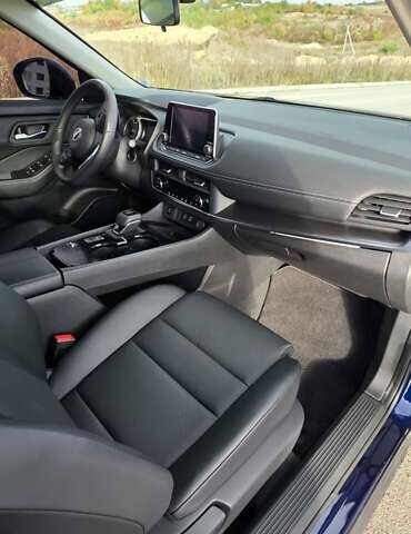 Синий Ниссан Rogue, объемом двигателя 1.5 л и пробегом 7 тыс. км за 23999 $, фото 5 на Automoto.ua