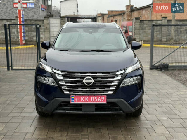 Синий Ниссан Rogue, объемом двигателя 1.5 л и пробегом 6 тыс. км за 22888 $, фото 2 на Automoto.ua