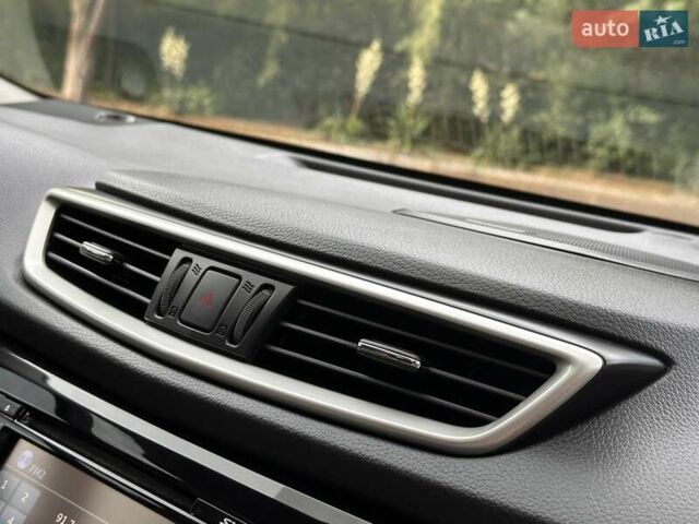 Зеленый Ниссан Rogue, объемом двигателя 2.49 л и пробегом 134 тыс. км за 12950 $, фото 89 на Automoto.ua