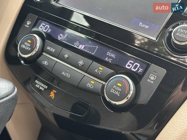 Зеленый Ниссан Rogue, объемом двигателя 2.49 л и пробегом 134 тыс. км за 12950 $, фото 85 на Automoto.ua