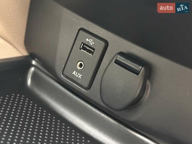 Зеленый Ниссан Rogue, объемом двигателя 2.49 л и пробегом 134 тыс. км за 12950 $, фото 86 на Automoto.ua