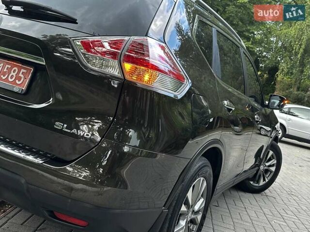 Зеленый Ниссан Rogue, объемом двигателя 2.49 л и пробегом 134 тыс. км за 12950 $, фото 63 на Automoto.ua