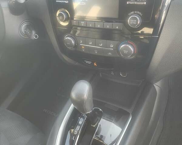 Зеленый Ниссан Rogue, объемом двигателя 2.49 л и пробегом 97 тыс. км за 13000 $, фото 18 на Automoto.ua