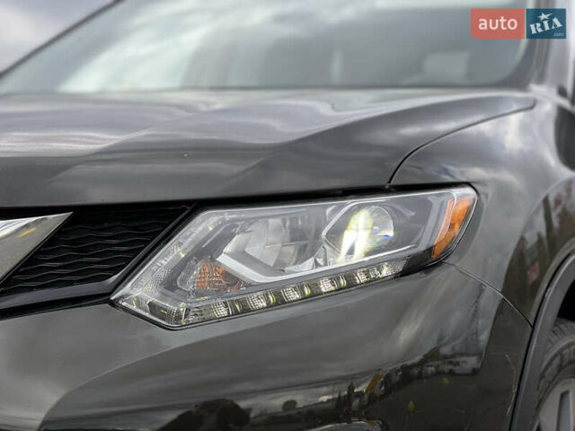 Зеленый Ниссан Rogue, объемом двигателя 2.5 л и пробегом 131 тыс. км за 13800 $, фото 3 на Automoto.ua