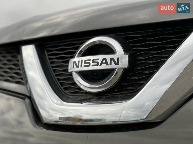 Зеленый Ниссан Rogue, объемом двигателя 2.5 л и пробегом 131 тыс. км за 13800 $, фото 4 на Automoto.ua