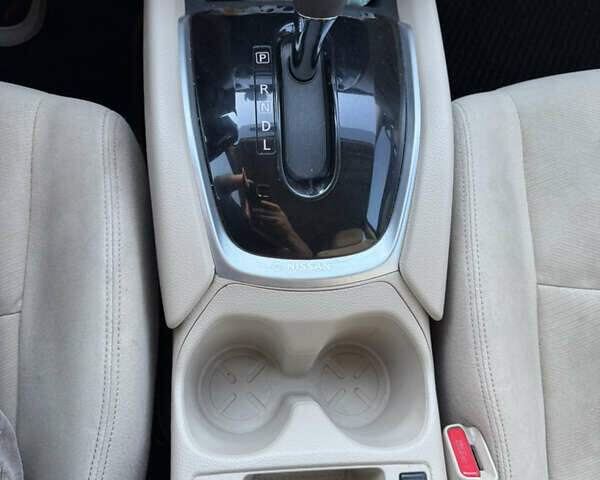 Зеленый Ниссан Rogue, объемом двигателя 2.49 л и пробегом 161 тыс. км за 14000 $, фото 10 на Automoto.ua