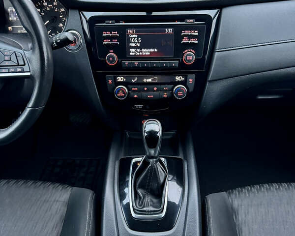 Зелений Ніссан Rogue, об'ємом двигуна 2.49 л та пробігом 172 тис. км за 13999 $, фото 15 на Automoto.ua