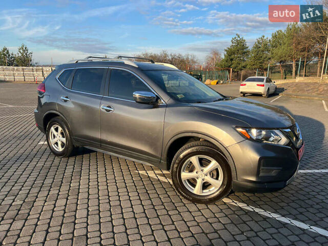 Зеленый Ниссан Rogue, объемом двигателя 2.49 л и пробегом 160 тыс. км за 13400 $, фото 4 на Automoto.ua