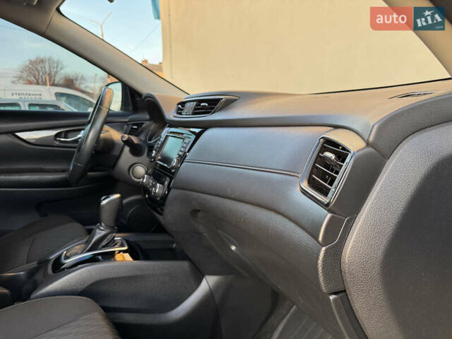 Зелений Ніссан Rogue, об'ємом двигуна 2.49 л та пробігом 175 тис. км за 14999 $, фото 53 на Automoto.ua