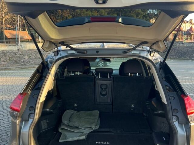 Зеленый Ниссан Rogue, объемом двигателя 2.5 л и пробегом 173 тыс. км за 14000 $, фото 7 на Automoto.ua