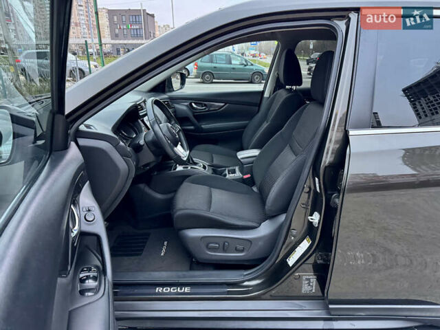 Зелений Ніссан Rogue, об'ємом двигуна 2.49 л та пробігом 172 тис. км за 13999 $, фото 34 на Automoto.ua