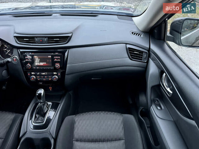 Зелений Ніссан Rogue, об'ємом двигуна 2.49 л та пробігом 172 тис. км за 13999 $, фото 16 на Automoto.ua