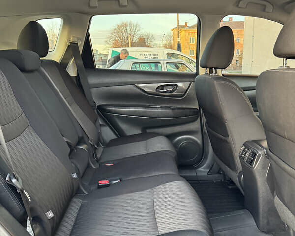 Зелений Ніссан Rogue, об'ємом двигуна 2.49 л та пробігом 175 тис. км за 14999 $, фото 57 на Automoto.ua