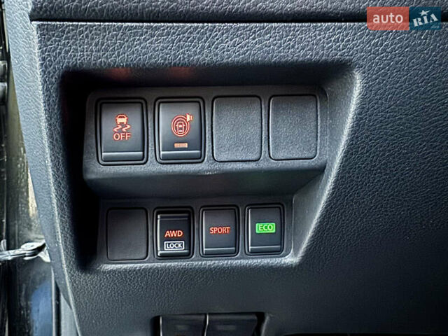 Зелений Ніссан Rogue, об'ємом двигуна 2.49 л та пробігом 172 тис. км за 13999 $, фото 35 на Automoto.ua