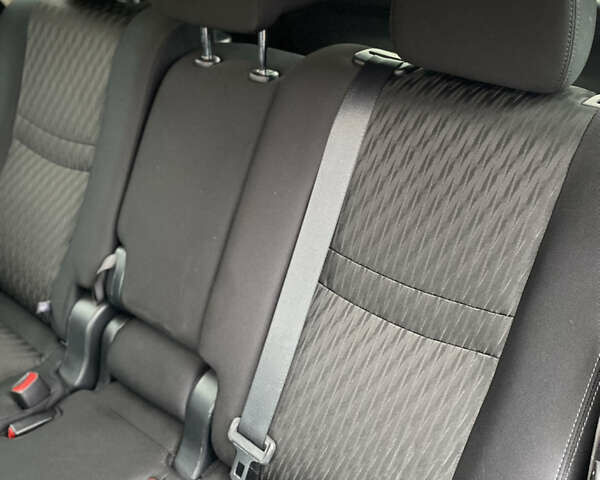 Зелений Ніссан Rogue, об'ємом двигуна 2.49 л та пробігом 139 тис. км за 14900 $, фото 40 на Automoto.ua