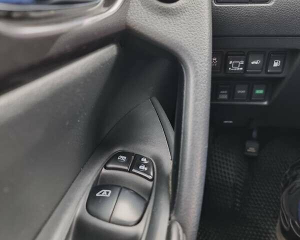 Зеленый Ниссан Rogue, объемом двигателя 2.49 л и пробегом 148 тыс. км за 16700 $, фото 13 на Automoto.ua