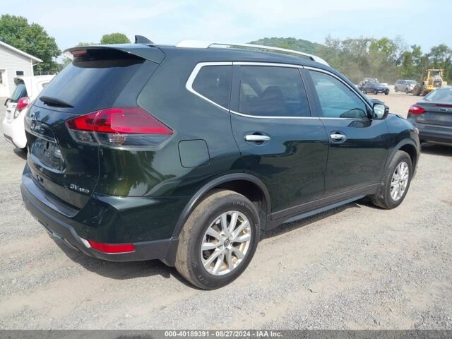 Зеленый Ниссан Rogue, объемом двигателя 0 л и пробегом 130 тыс. км за 11800 $, фото 3 на Automoto.ua