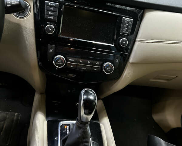 Зеленый Ниссан Rogue, объемом двигателя 2.49 л и пробегом 121 тыс. км за 18300 $, фото 10 на Automoto.ua