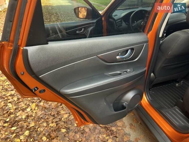 Оранжевый Ниссан Rogue, объемом двигателя 2.49 л и пробегом 86 тыс. км за 14900 $, фото 21 на Automoto.ua