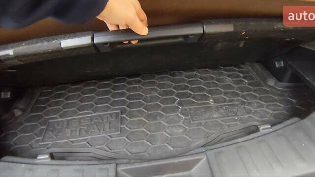 Оранжевый Ниссан Rogue, объемом двигателя 2.49 л и пробегом 120 тыс. км за 19000 $, фото 23 на Automoto.ua