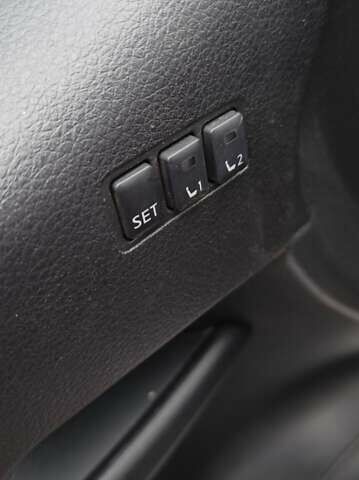 Оранжевый Ниссан Rogue, объемом двигателя 2.49 л и пробегом 120 тыс. км за 19000 $, фото 5 на Automoto.ua