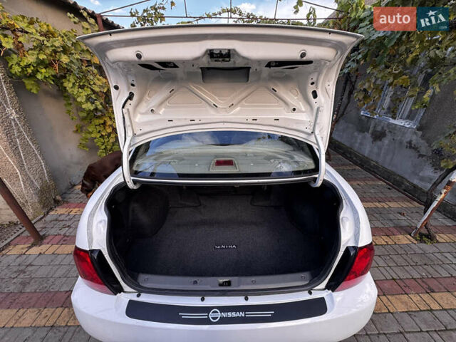 Білий Ніссан Сентра, об'ємом двигуна 1.77 л та пробігом 273 тис. км за 4500 $, фото 6 на Automoto.ua