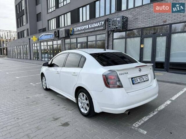 Белый Ниссан Сентра, объемом двигателя 2 л и пробегом 130 тыс. км за 5999 $, фото 2 на Automoto.ua