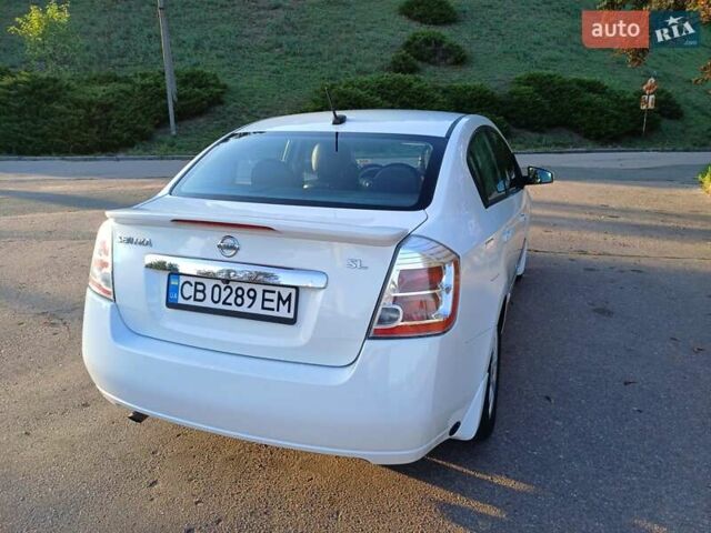 Белый Ниссан Сентра, объемом двигателя 2 л и пробегом 134 тыс. км за 7800 $, фото 7 на Automoto.ua