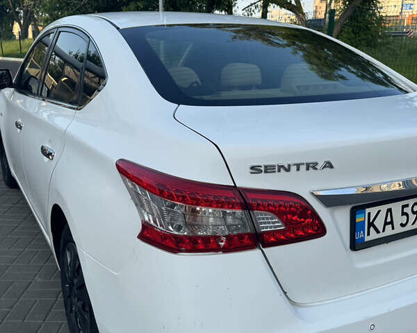 Белый Ниссан Сентра, объемом двигателя 1.6 л и пробегом 144 тыс. км за 7200 $, фото 5 на Automoto.ua