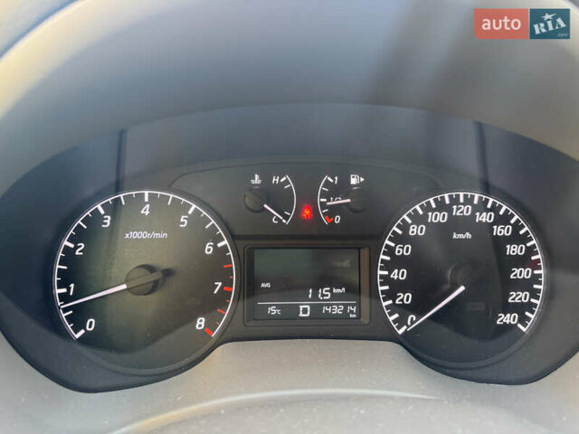 Белый Ниссан Сентра, объемом двигателя 1.6 л и пробегом 144 тыс. км за 7200 $, фото 1 на Automoto.ua