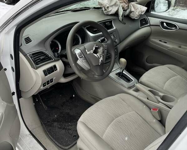 Белый Ниссан Сентра, объемом двигателя 1.8 л и пробегом 105 тыс. км за 4200 $, фото 8 на Automoto.ua