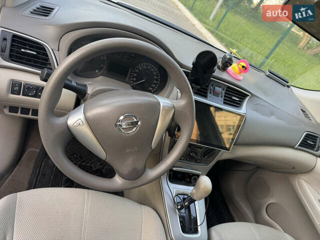 Белый Ниссан Сентра, объемом двигателя 1.6 л и пробегом 144 тыс. км за 7200 $, фото 2 на Automoto.ua