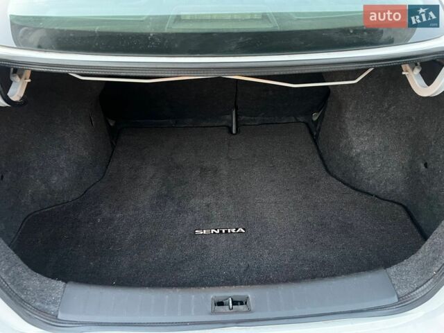 Белый Ниссан Сентра, объемом двигателя 1.8 л и пробегом 160 тыс. км за 7800 $, фото 10 на Automoto.ua