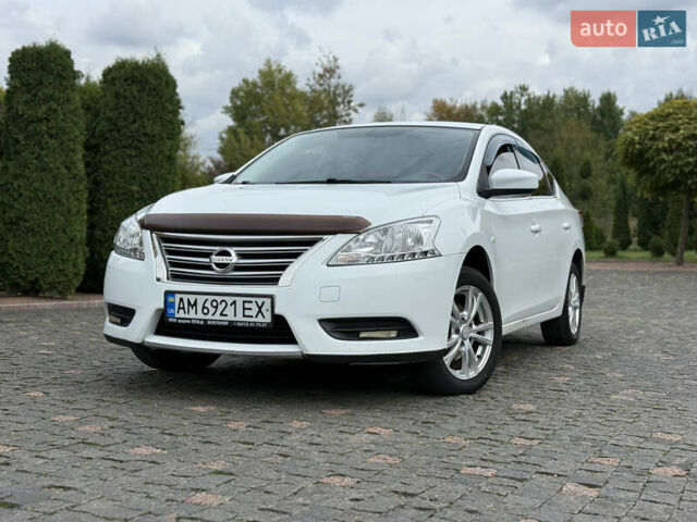 Белый Ниссан Сентра, объемом двигателя 1.6 л и пробегом 155 тыс. км за 9555 $, фото 4 на Automoto.ua