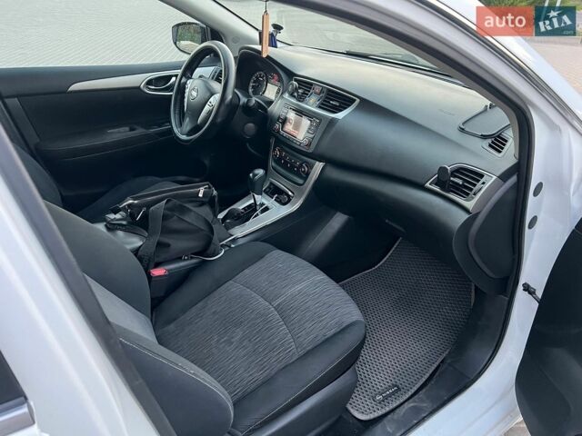 Белый Ниссан Сентра, объемом двигателя 1.8 л и пробегом 160 тыс. км за 7800 $, фото 12 на Automoto.ua