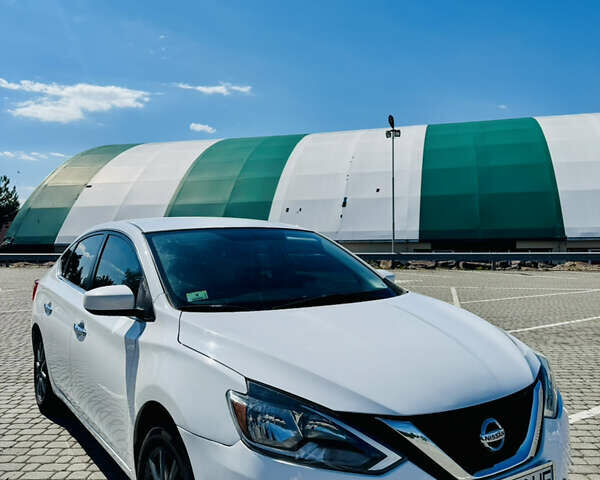 Белый Ниссан Сентра, объемом двигателя 1.8 л и пробегом 185 тыс. км за 9900 $, фото 6 на Automoto.ua