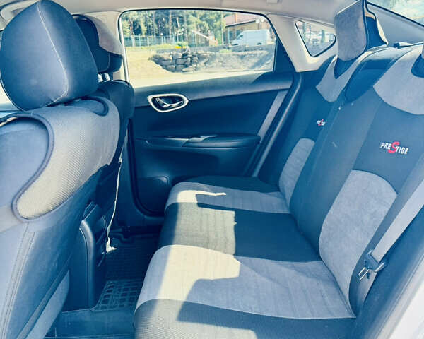 Белый Ниссан Сентра, объемом двигателя 1.8 л и пробегом 185 тыс. км за 9900 $, фото 15 на Automoto.ua